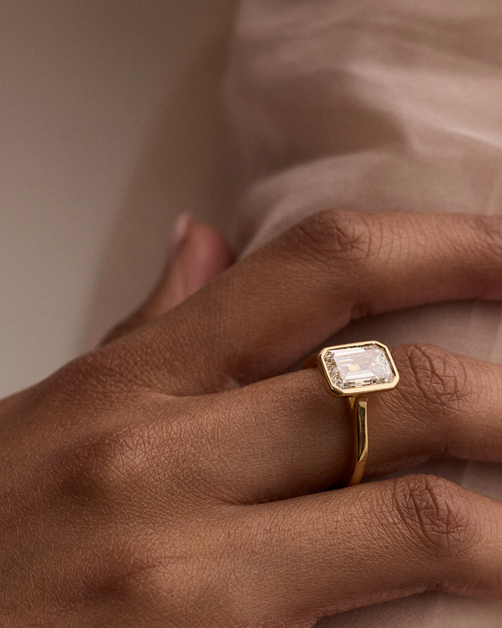 Aria Emerald - Image 6