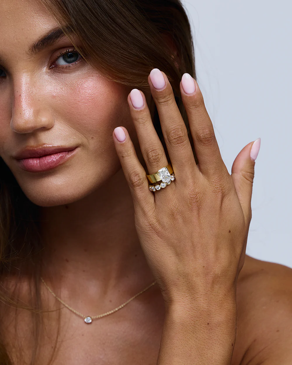 Arissa Round Bezel Diamond Ring - Image 18