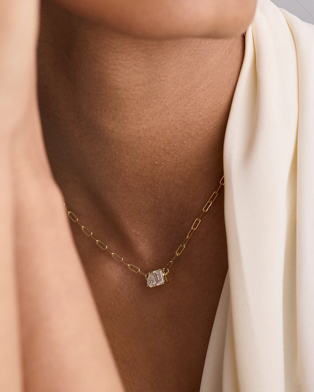 Bridget Double Diamond Toi et Moi Necklace - Image 11