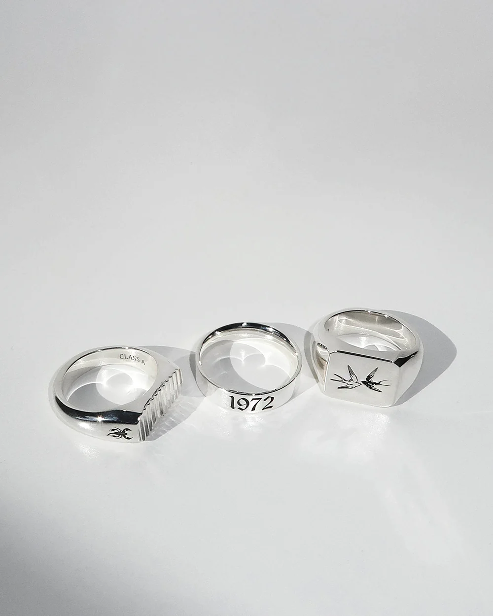 Groove Signet Ring - Image 4