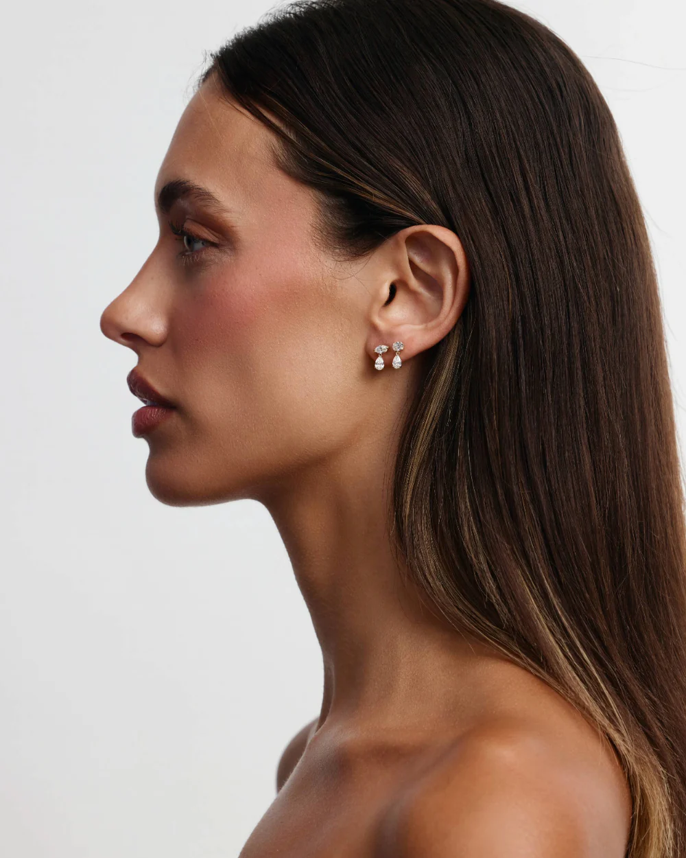 Luna Oval and Pear Diamond Drop Earrings - Image 5