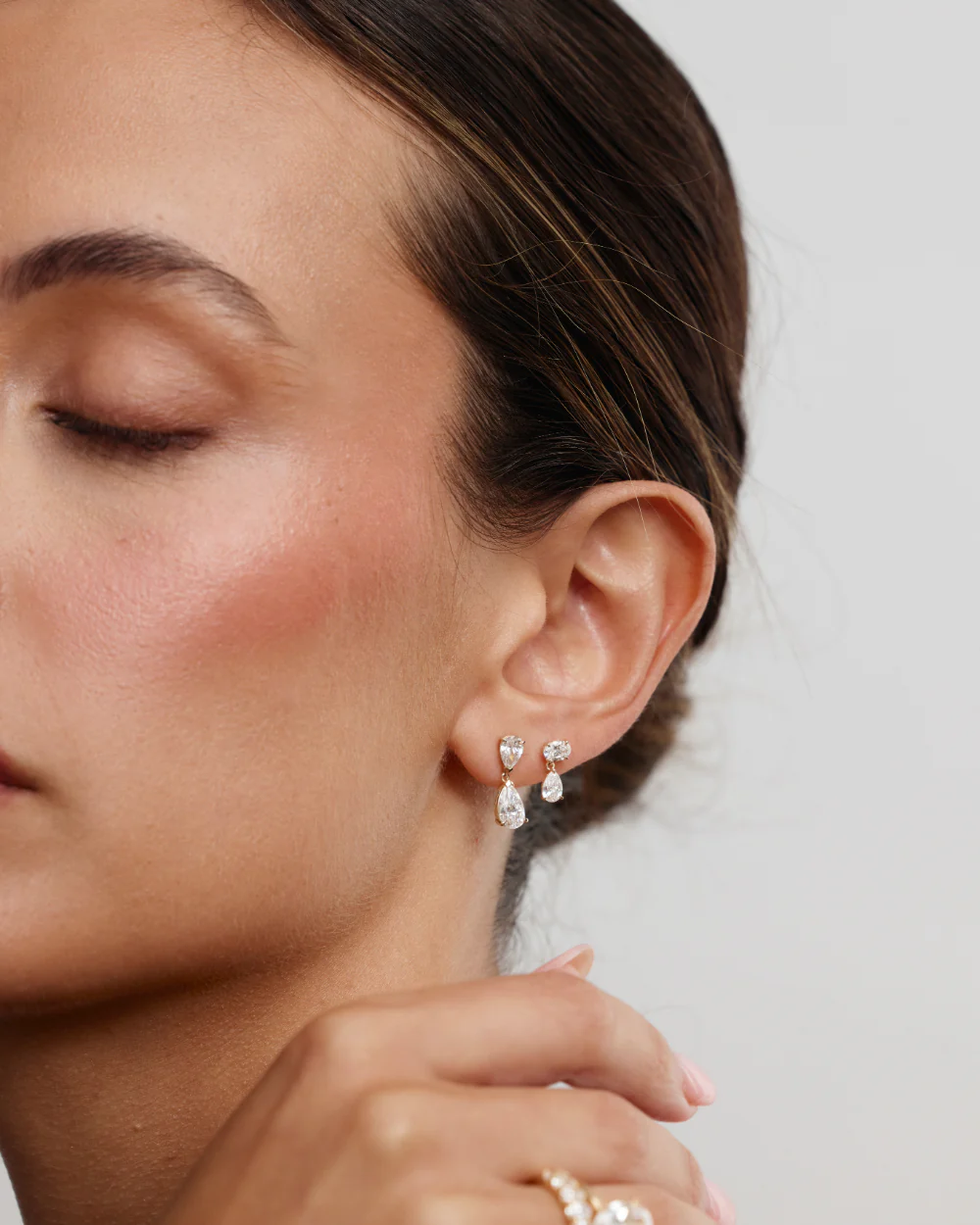 Luna Oval and Pear Diamond Drop Earrings - Image 8