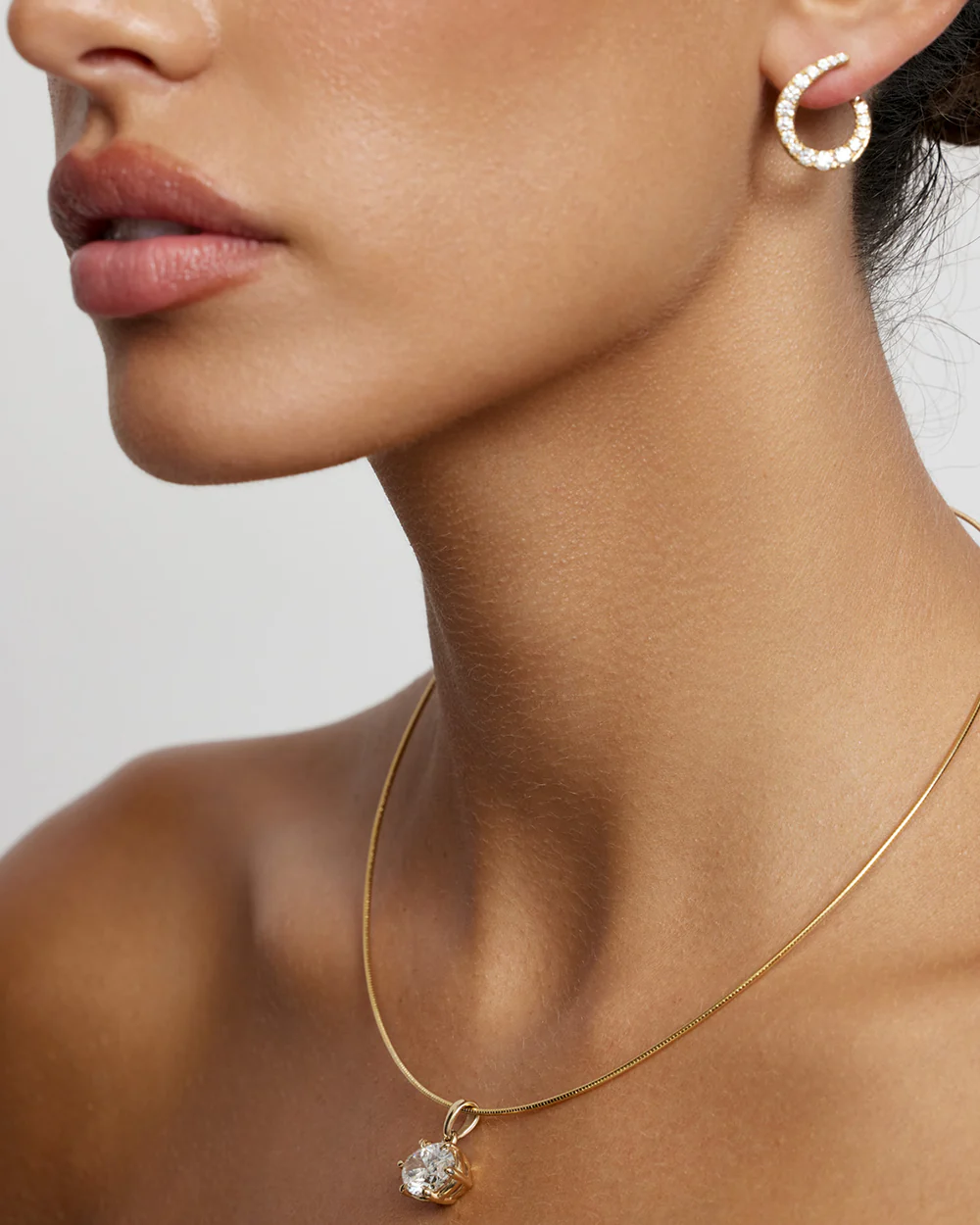 Victoria Oval Diamond Necklace - Image 11